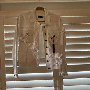 NWT Kut from the Kloth white denim jacket, 7 front buttons, 2 breast pockets